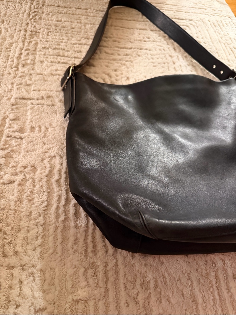 Vintage coach black leather hobo bag - Picture 4 of 11